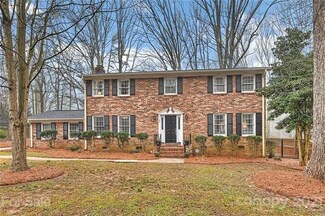 7127 Chapparall Ln, Charlotte, NC 28215