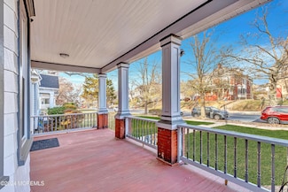 905 Stuyvesant Ave, Trenton, NJ 08618