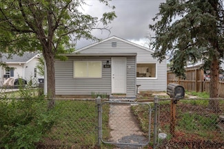 820 E 7th St, Cheyenne, WY 82007