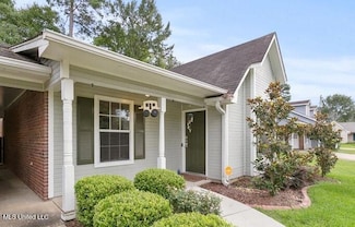 1204 Barnett Bend Cir, Brandon, MS 39047