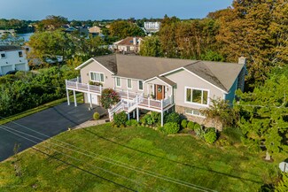 8 Tocci Ave, Monmouth Beach, NJ 07750