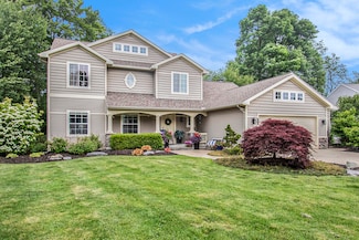 1461 Stillwater Dr, Holland, MI 49424