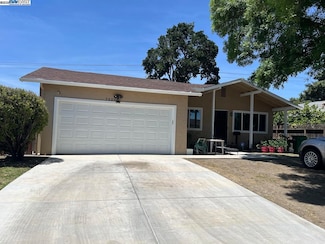7025 Kermit Ln, Stockton, CA 95207