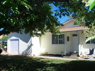 2056 Comet St, Redding, CA 96002