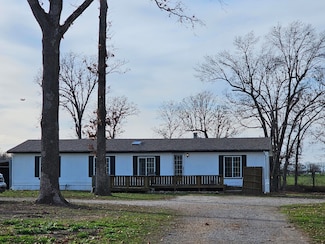 23105 Lawrence 1200, Aurora, MO 65605