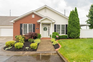 2492 Lakewood Dr, Paducah, KY 42003