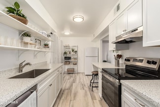 17639 N 99th Dr, Sun City, AZ 85373