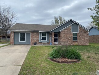 325 S Hominy Ave, Skiatook, OK 74070