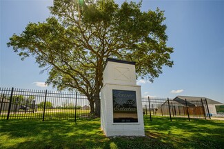 3158 W Tower Cir, Santa Fe, TX 77517