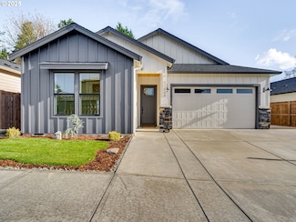 11009 NE 55th Ave, Barberton, WA 98686