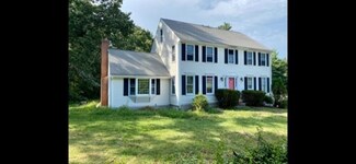 31 Baltzer Dr, Pembroke, MA 02359
