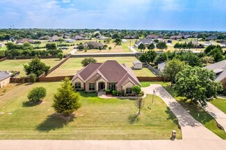5830 Shiloh Forest Dr, Midlothian, TX 76065