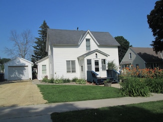 526 Red Wing Ave, Kenyon, MN 55946