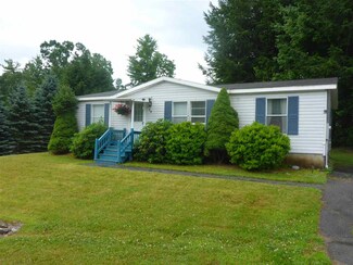 68 Brookview Rd, Swanzey, NH 03446