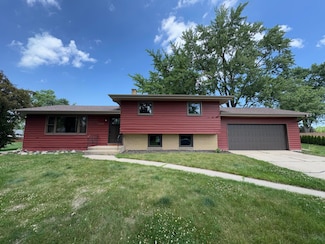 12000 N Oakwood Dr, Saint John, IN 46373