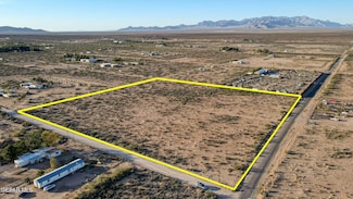 2080 Hot Peppers Rd, Chaparral, NM 88081