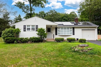 47 Dogwood Ln, Meriden, CT 06450