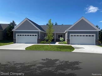 1530 Parmenter Ct Unit 18, Petoskey, MI 49770