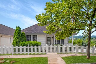 904 Holliday Hills Dr Unit 904, Hollidaysburg, PA 16648