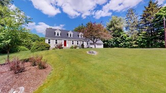 11 Moore Ln, Littleton, MA 01460