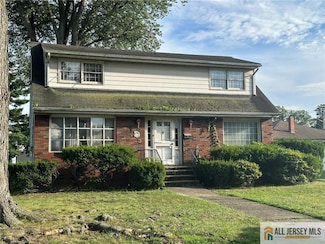 124 Dunbar Ave, Fords, NJ 08863