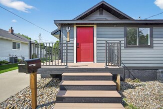 1432 Royer St, Des Moines, IA 50316