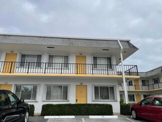 2840 Cynthia Ln Unit 202, Lake Worth, FL 33461