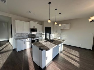 1938 Lamp Lighter Ln, San Angelo, TX 76904