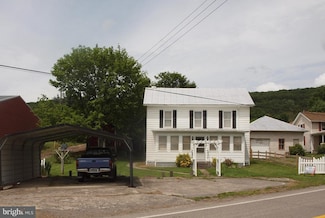 11397 Petersburg Pike, Upper Tract, WV 26866