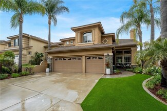 1033 S Creekview Ln, Anaheim, CA 92808
