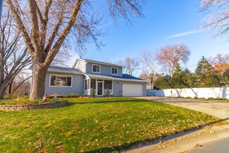 4865 Debra Ln, Saint Paul, MN 55126