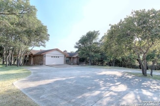 8430 Dietz Elkhorn Rd, Boerne, TX 78015