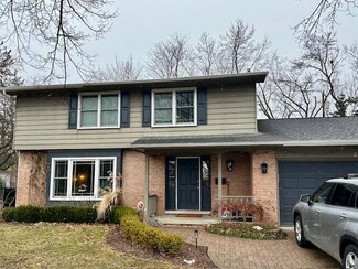 2472 Newbury Ct, Ann Arbor, MI 48103