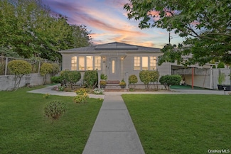 56 Seville St, Elmont, NY 11003