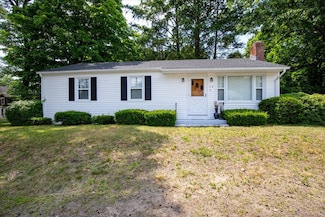 30 Mcdermott Ave, Willimantic, CT 06226