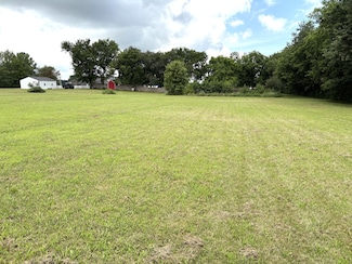 284 Clubbs Rd, Portland, TN 37148