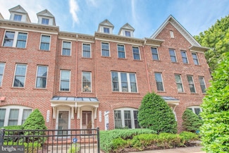 2541 S Kenmore Ct, Arlington, VA 22206