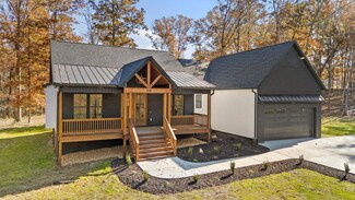 308 Cloud Rd, Trenton, GA 30752