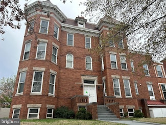 1300 Girard St NW, Washington, DC 20009