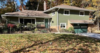 1948 S Belvoir Blvd, Cleveland, OH 44121