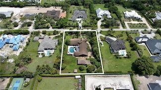 117 North St, Naples, FL 34108