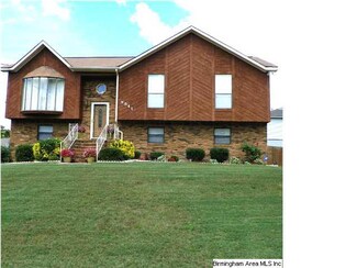 9541 Eastpointe Cir, Birmingham, AL 35217