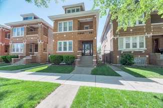 6834 S Rockwell St, Chicago, IL 60629
