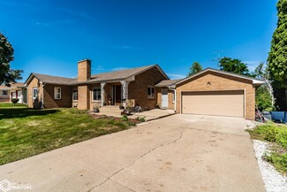 207 Edgeland Dr, Marshalltown, IA 50158