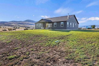 9105 Trump Ln, Sweet, ID 83670