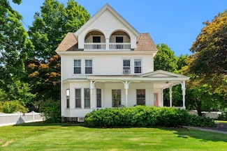 47 Prescott St, North Andover, MA 01845