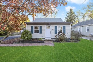 41 Bayview Ave, North Kingstown, RI 02852