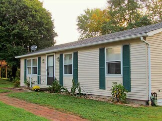 104 Fairlane Dr, Industry, PA 15052