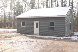 615 White School House Rd, Madison, ME 04950