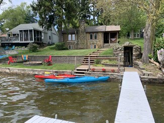 8927 E Circle Dr S, Syracuse, IN 46567
